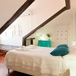 Апартаменти Location Spacious Charming 2 Great Views Лісабон