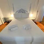 Location Spacious Charming 2 Great Views