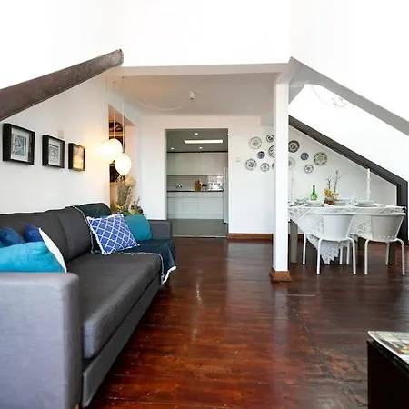 Location Spacious Charming 2 Great Views Лісабон